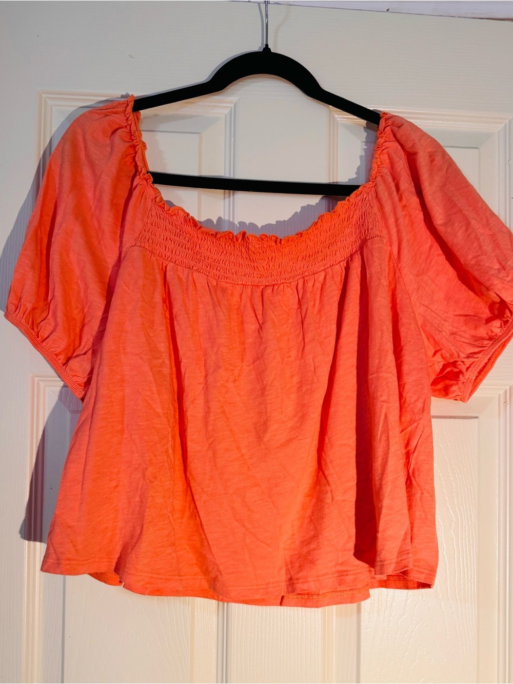 American Eagle Outfitters Coral Orange Off-Shoulder Smocked Crop Top XL